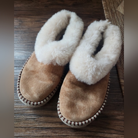 UGG Shoes - Ugg Cozy Suede Shearling Lined Slip On - Tan & Cream